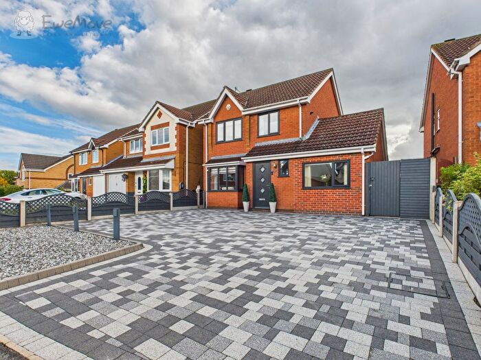 4 Bedroom Detached House For Sale In Hatton Gardens, Nuthall, Nottingham, Nottinghamshire, NG16
