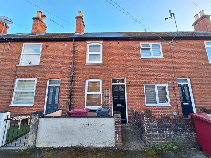 3 Bedroom Terraced House To Rent In Cardiff Road, Reading, RG1