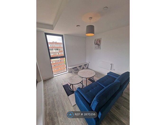 2 Bedroom Flat To Rent In Urban Green, Old Trafford, M16