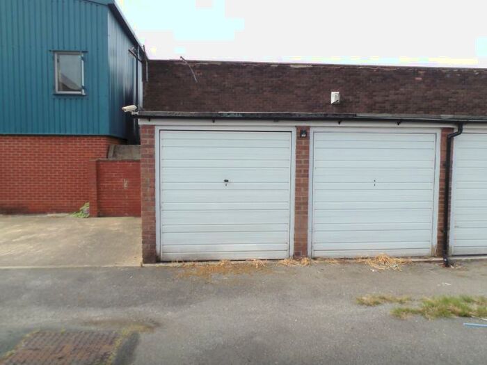 1 Bedroom Garage / Parking To Rent In Single Garage, Nowell Lane, Leeds, LS9