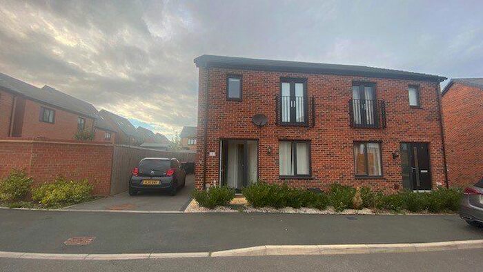 Semi-Detached House To Rent In Howden Ave, Waverley, Rotherham, South Yorkshire, S60