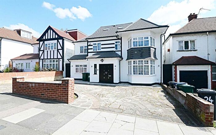 7 Bedroom Detached House To Rent In Allington Road, London, NW4