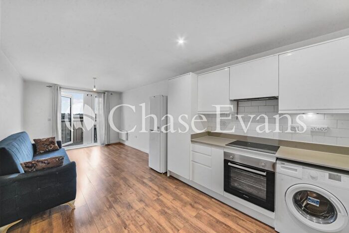 1 Bedroom Flat To Rent In Stoke Road, Slough, SL2