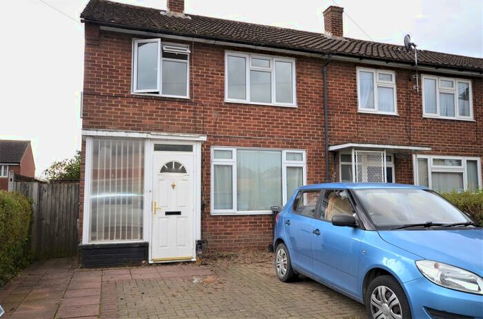 3 Bedroom End Of Terrace House To Rent In Monksfield Way, Slough, SL2