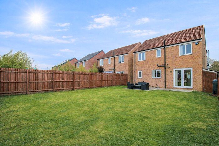 4 Bedroom Detached House For Sale In Sycamore Drive, Castleford, WF10