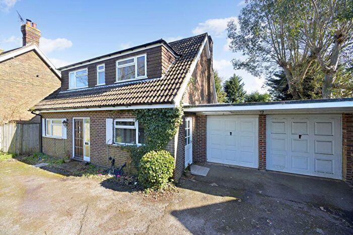 3 Bedroom Detached House For Sale In Loxwood Road, Alfold, GU6
