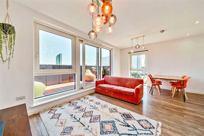1 Bedroom Flat To Rent In Naomi Street, Greenland Place, SE8