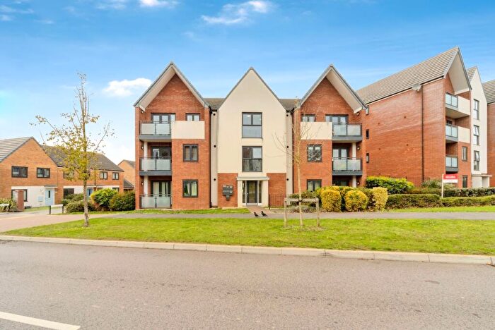 2 Bedroom Flat For Sale In Cicero Crescent, Fairfields, Milton Keynes, Buckinghamshire, MK11