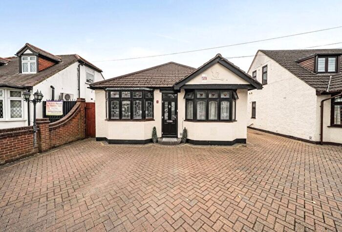 5 Bedroom Detached House To Rent In Ardleigh Green Road, Hornchurch, RM11