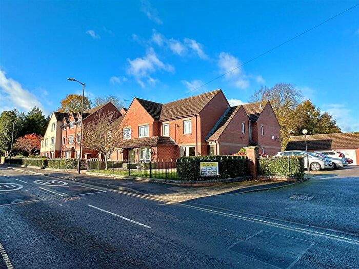 1 Bedroom Retirement Property For Sale In School Road, Alcester, B49