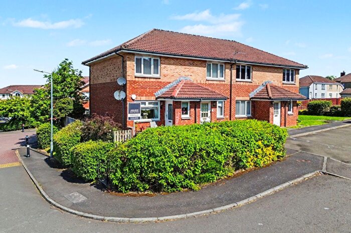 2 Bedroom Flat For Sale In Dalmore Drive, Airdrie, ML6