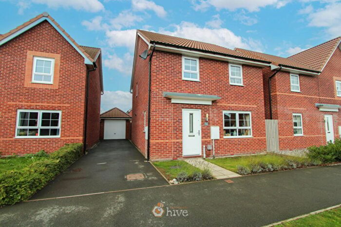 4 Bedroom Detached House For Sale In Garland Road, New Rossington, Doncaster, DN11