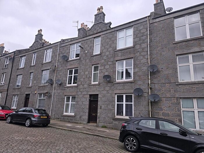 1 Bedroom Apartment To Rent In Ashvale Place, Second/Top Floor, AB10