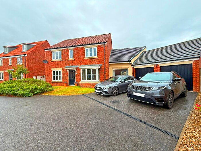 5 Bedroom Detached House For Sale In Cowslip Close, Scalby, Scarborough, YO13
