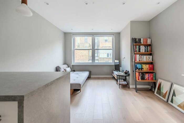 Studio To Rent In Barkston Gardens, South Kensington, London, SW5