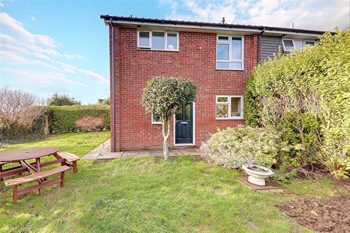 4 Bedroom End Of Terrace House For Sale In Upton Road, Tarring, Worthing, BN13