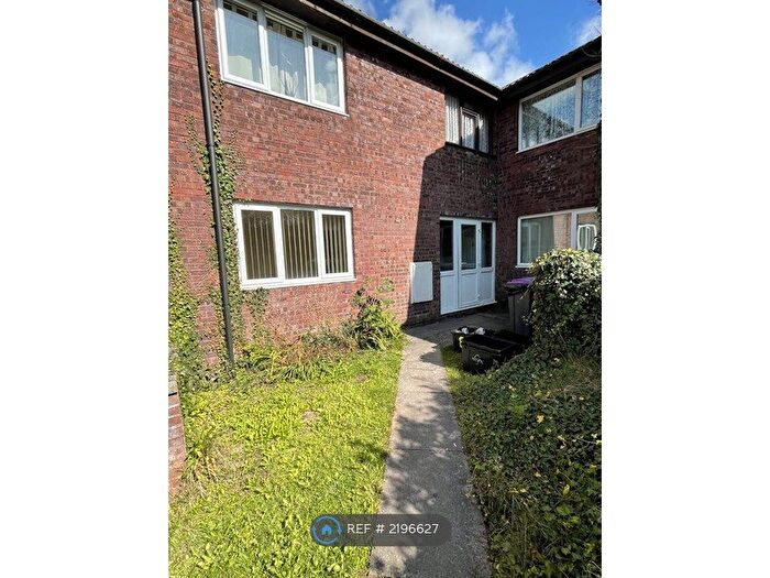 Studio To Rent In Pentre Close, Coed Eva, Cwmbran, NP44