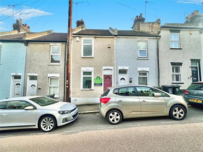 2 Bedroom Terraced House For Sale In Castle Street, Greenhithe, Kent, DA9
