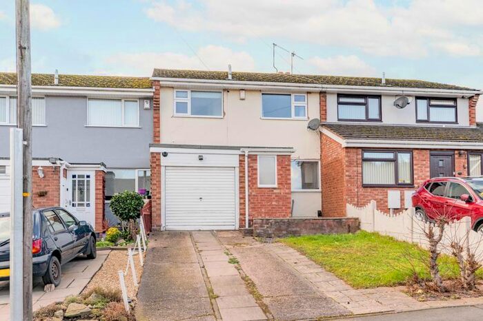 3 Bedroom Terraced House To Rent In Grosvenor Way, Brierley Hill, West Midlands, DY5