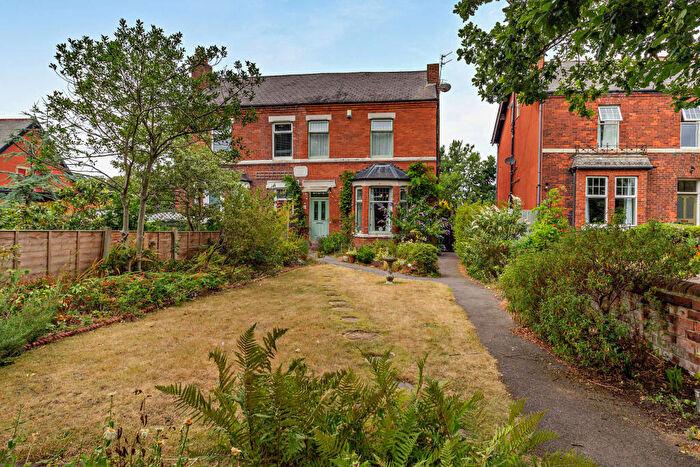 4 Bedroom Semi-Detached House For Sale In St Annes Road East, Lytham, FY8