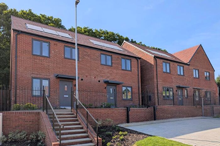 2 Bedroom Terraced House To Rent In Woking, Surrey, GU22