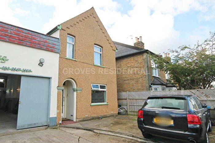 1 Bedroom Flat To Rent In Kings Road, Kingston Upon Thames, KT2