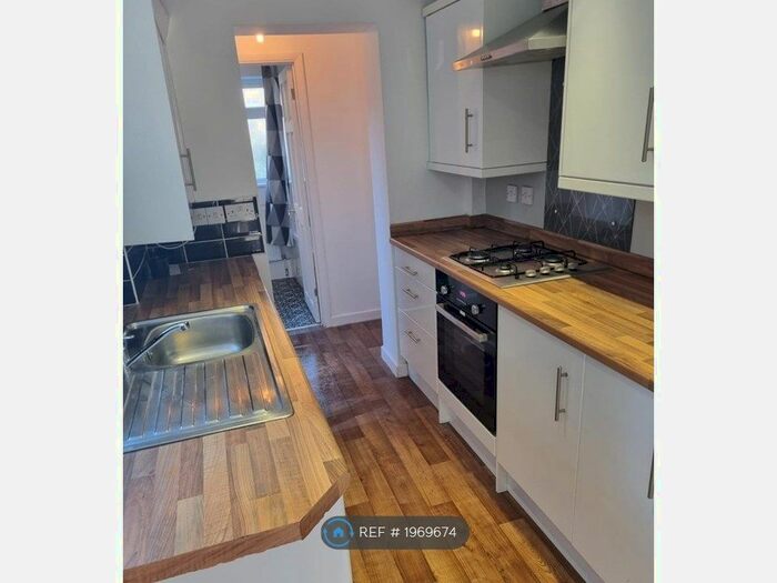 3 Bedroom Terraced House To Rent In Coombe Valley Road, Dover, CT17