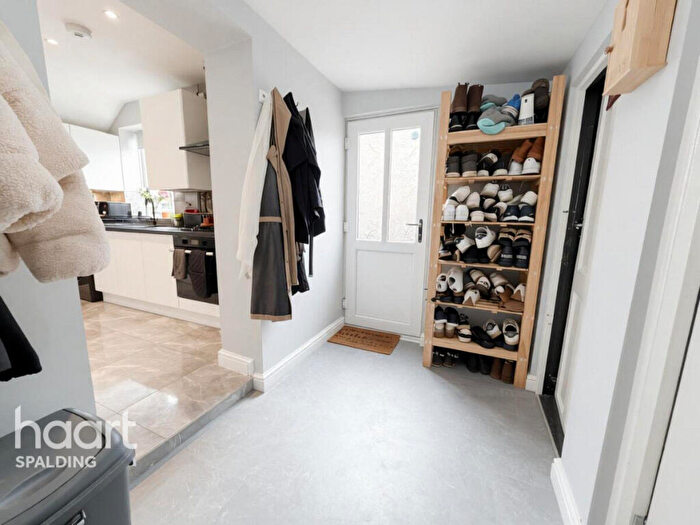 4 Bedroom Semi-Detached House For Sale In Daniels Crescent, Long Sutton, PE12