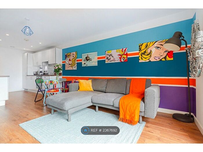 2 Bedroom Terraced House To Rent In Bevenden Street, London, N1