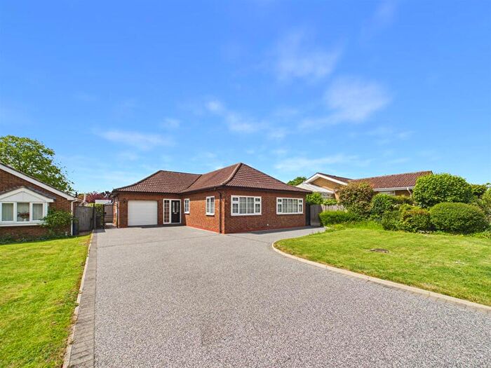 3 Bedroom Detached Bungalow For Sale In Maple Close, Louth, LN11