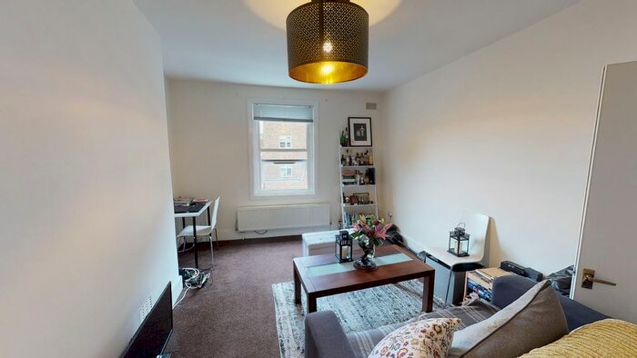 1 Bedroom Flat To Rent In Barons Court Road, Flat, Greater London, W14
