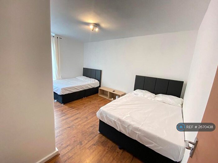 2 Bedroom Flat To Rent In Boundary St, London, E2