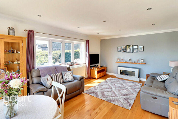4 Bedroom Detached Bungalow For Sale In Tranch Road, Pontypool, NP4