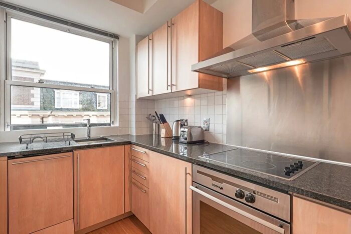 2 Bedroom Flat To Rent In Flat, Weymouth Street, London, W1W