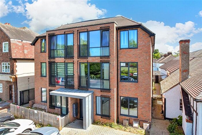 1 Bedroom Flat For Sale In Rose Hill, Sutton, Surrey, SM1