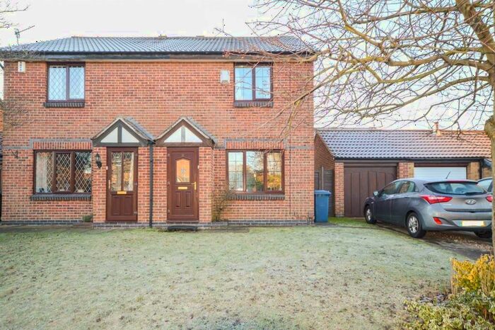 3 Bedroom Semi-Detached House To Rent In Mickleborough Way, West Bridgford, Nottingham, Nottinghamshire, NG2