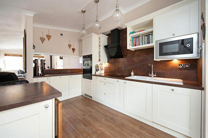 2 Bedroom Detached Bungalow For Sale In Elizabeth Drive, Devizes, SN10