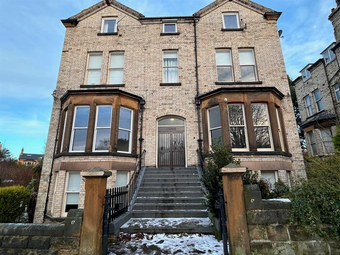 2 Bedroom Flat To Rent In Lisvane Flats, Fulford Road, Scarborough, YO11
