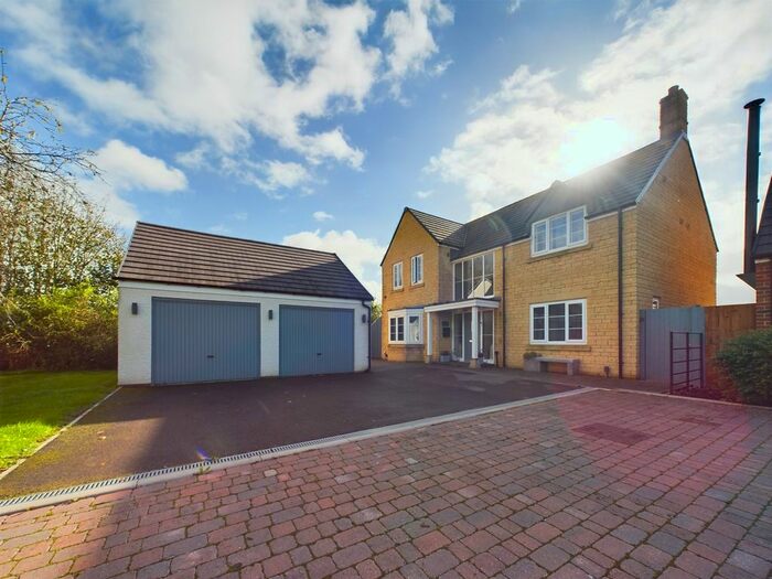 5 Bedroom Detached House To Rent In Woodhull Close, Bredon, Tewkesbury, GL20