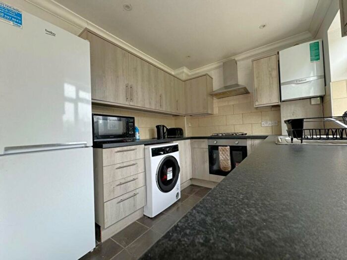 4 Bedroom Detached House To Rent In Turner Road, Edgware, HA8