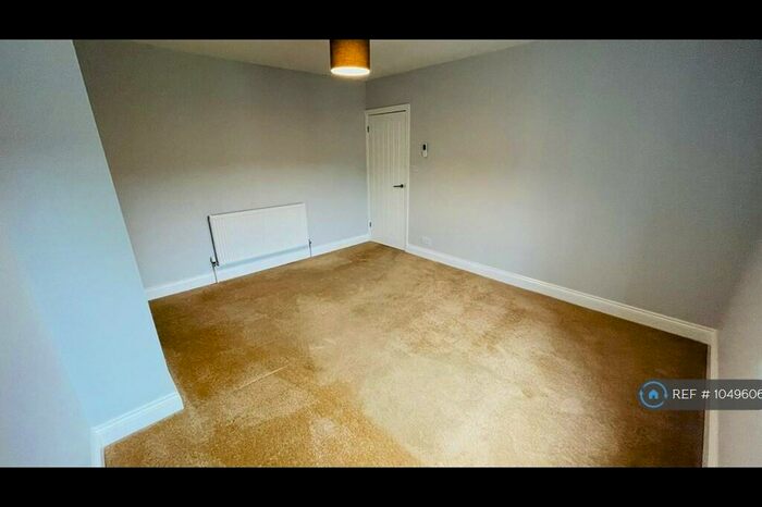 2 Bedroom Flat To Rent In High Causeway, Whittlesey, Peterborough, PE7