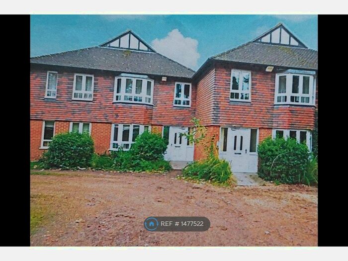 1 Bedroom Flat To Rent In The Old Orchard, Tonbridge, TN10