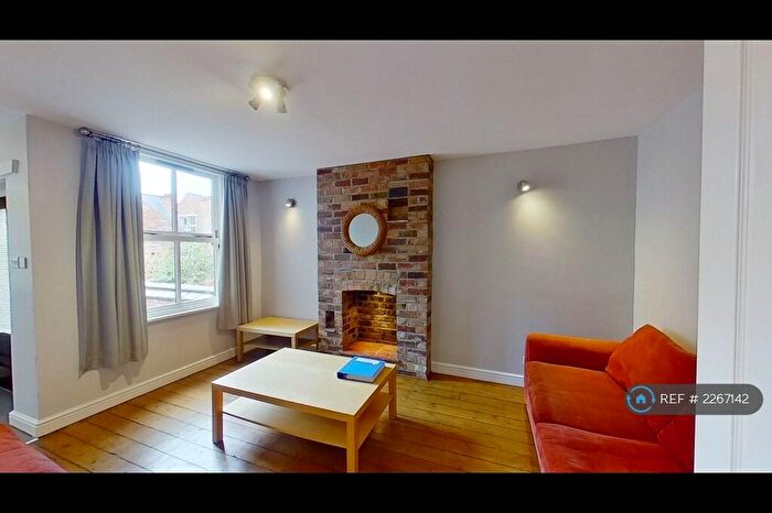 6 Bedroom End Of Terrace House To Rent In Balfour Road, Nottingham, NG7