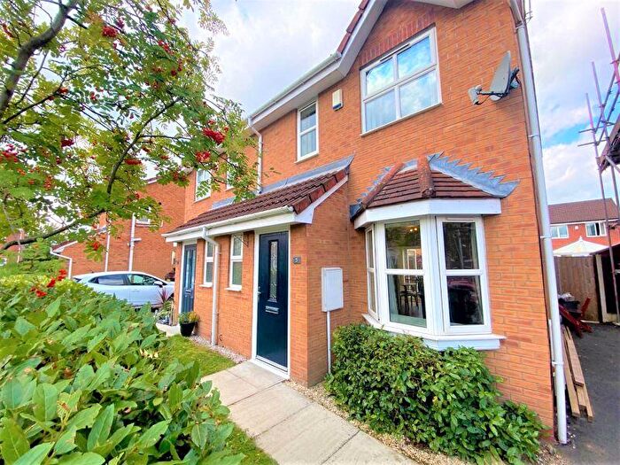 2 Bedroom Semi-Detached House To Rent In Redmans Close Eccles, M30