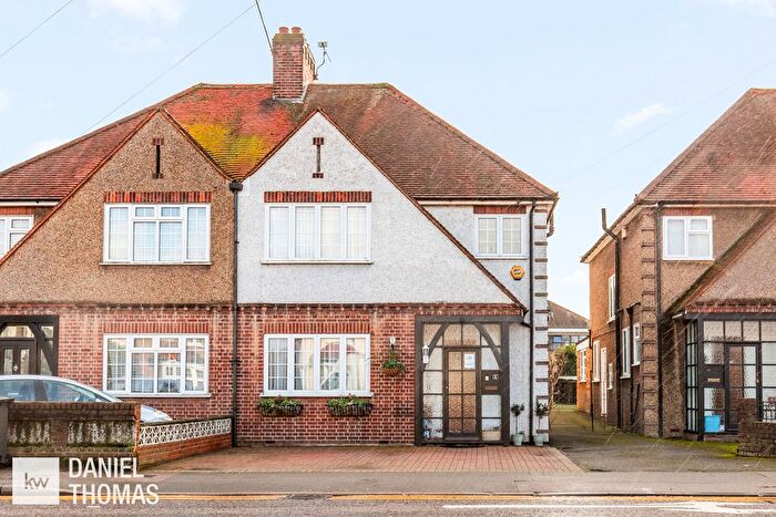 3 Bedroom Semi Detached House For Sale In Daniel Thomas | Farm Hill Road, Waltham Abbey, EN9