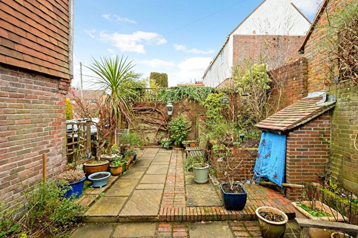 2 Bedroom Cottage To Rent In High Street, Mayfield, TN20