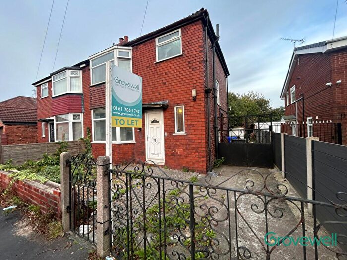 3 Bedroom Semi-Detached House To Rent In Windsor Road, Droylsden, Manchester, M43
