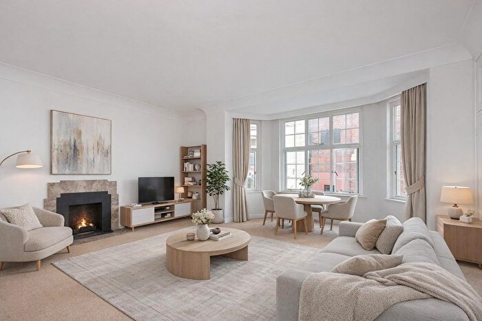 1 Bedroom Flat For Sale In Drayton Gardens, London, SW10