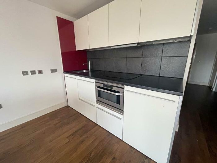 2 Bedroom Flat To Rent In Hanley House, Hanley Street, Nottingham, NG1