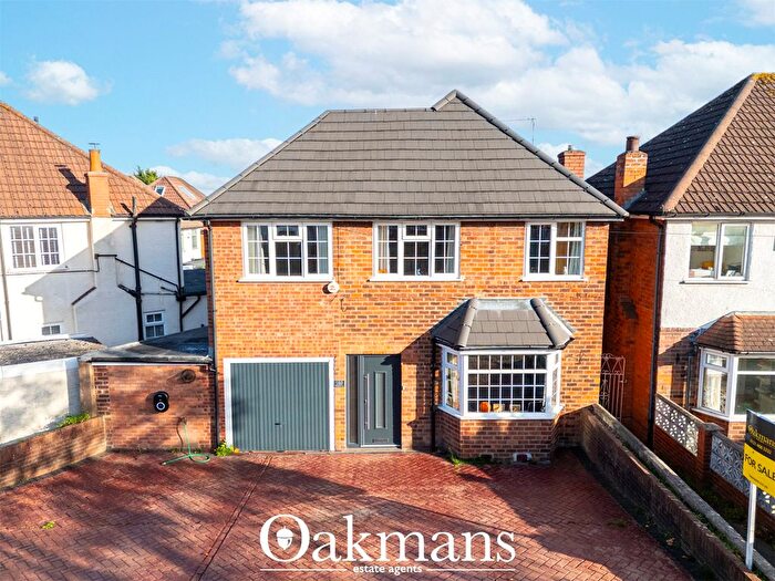 4 Bedroom Detached House For Sale In Hanging Lane, Birmingham, West Midlands, B31